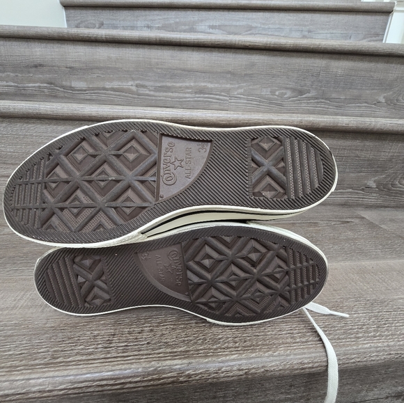 Converse high tops special order M3.5 W5.5. NWNT - Picture 9 of 9